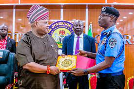 Governor Adeleke hosts security chiefs, harps on inter-state policing 